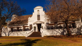 Constantia Guest Lodge